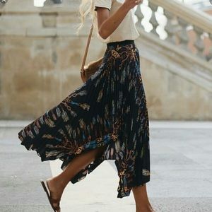 Zara Silk pleated skirt scarf print asymmetrical